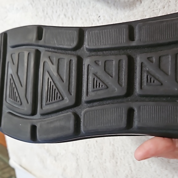 Skechers Black Men's Sandals - Picture 4 of 4
